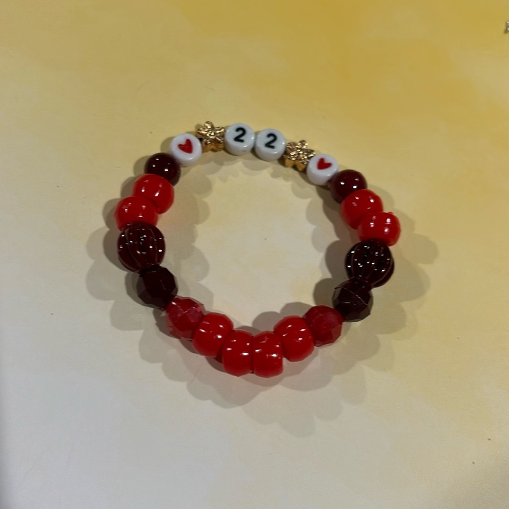 Taylor Swift Friendship Bracelet